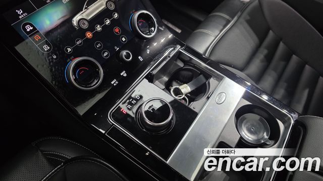 Land Rover Range Rover Velar 3.0 D300 R-Dynamic SE