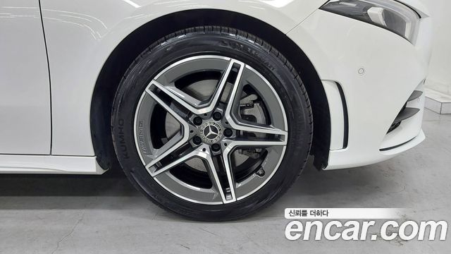 Mercedes-Benz A-Class A250 4MATIC Sedan