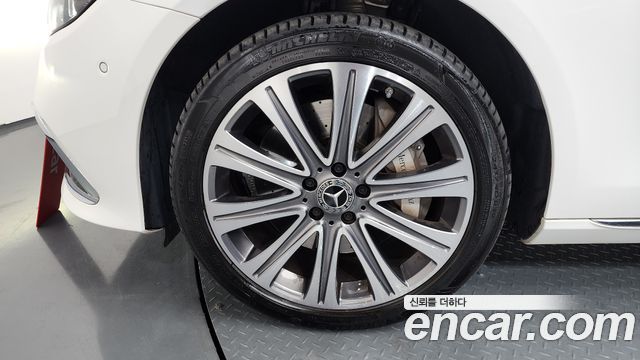 Mercedes-Benz E-Class E450 4MATIC Exclusive