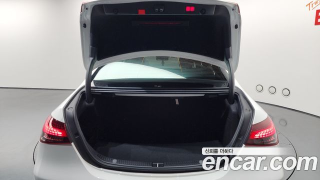 Mercedes-Benz E-Class E450 4MATIC Exclusive