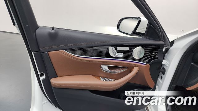 Mercedes-Benz E-Class E450 4MATIC Exclusive