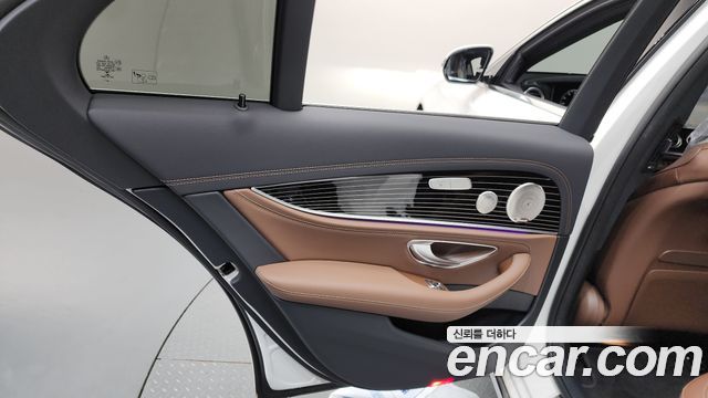 Mercedes-Benz E-Class E450 4MATIC Exclusive