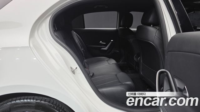 Mercedes-Benz A-Class A220 Hatchback