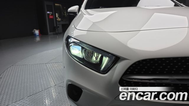 Mercedes-Benz A-Class A220 Hatchback