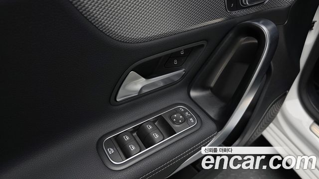 Mercedes-Benz A-Class A220 Hatchback