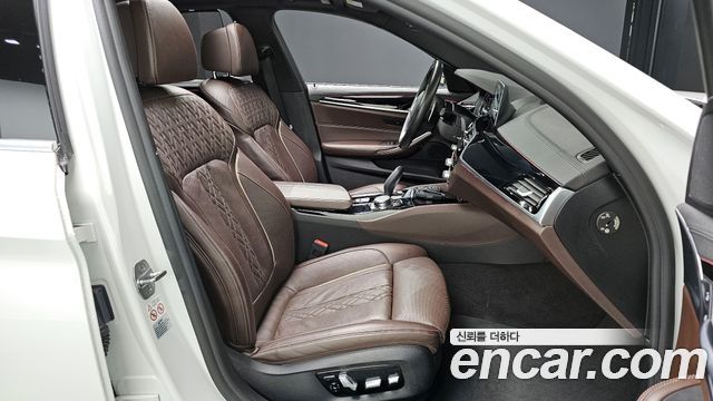 BMW 5-Series 520d M Sport Package Plus