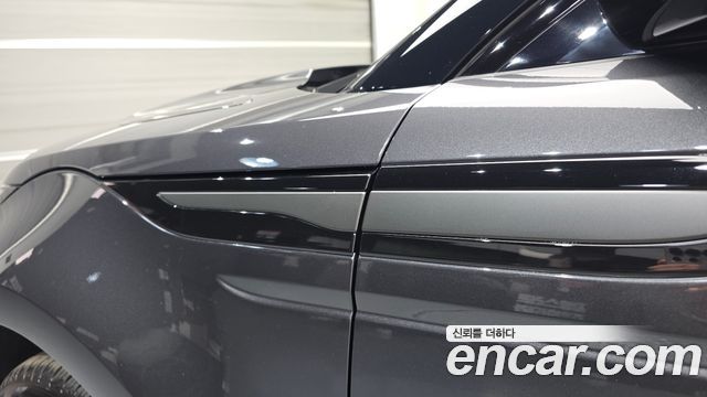 Land Rover Range Rover Evoque P250 Dynamic SE