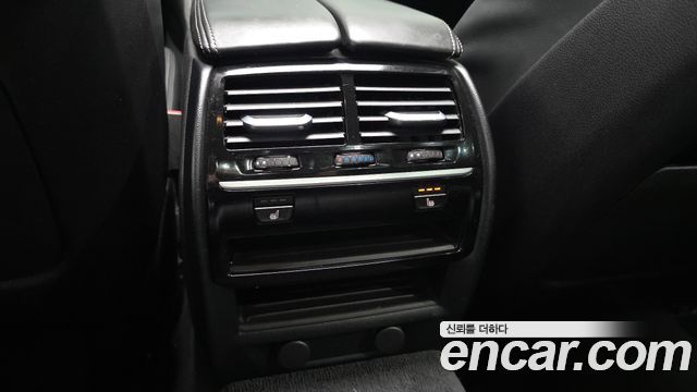 BMW 5-Series 520d xDrive Luxury Plus