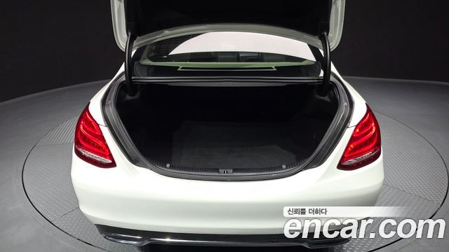 Mercedes-Benz C-Class C200 Avantgarde