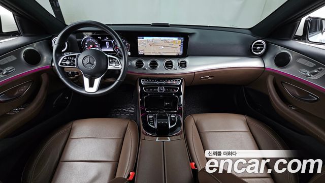 Mercedes-Benz E-Class E300 Avantgarde
