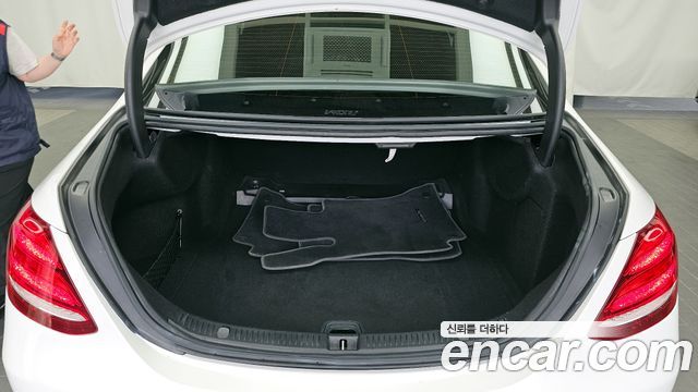 Mercedes-Benz E-Class E300 Avantgarde