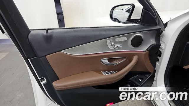 Mercedes-Benz E-Class E300 Avantgarde