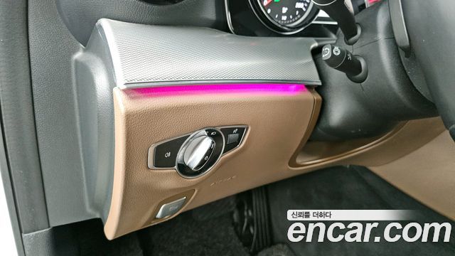 Mercedes-Benz E-Class E300 Avantgarde