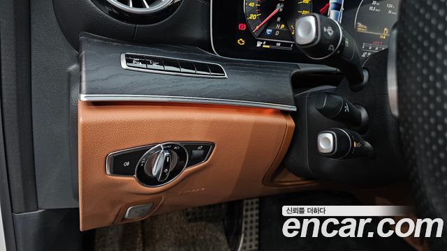 Mercedes-Benz E-Class E220d Coupe