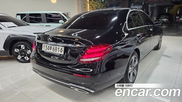Mercedes-Benz E-Class E300 Avantgarde