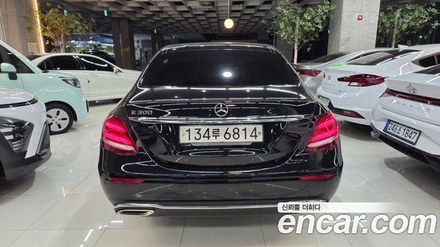 Mercedes-Benz E-Class E300 Avantgarde