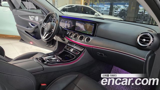 Mercedes-Benz E-Class E300 Avantgarde