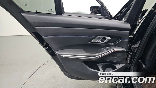 BMW 3-Series 320i M Sport