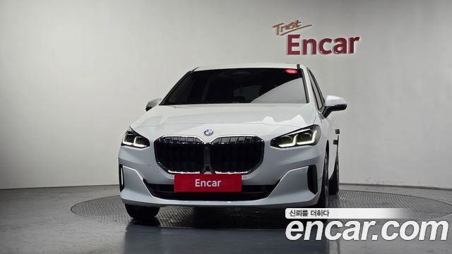 BMW 2-Series 220i Advantage