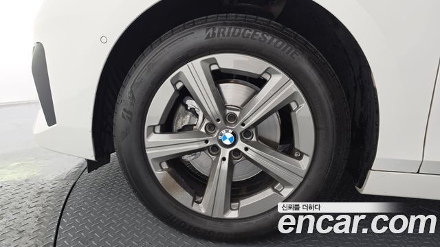 BMW 2-Series 220i Advantage