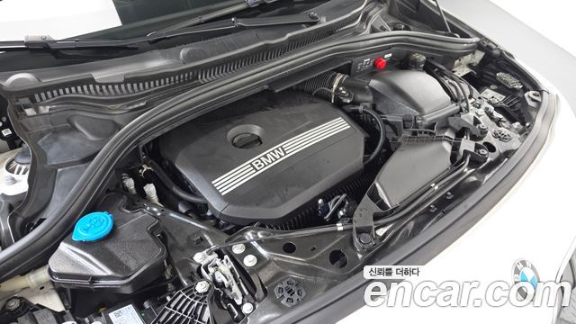 BMW 2-Series 220i Advantage