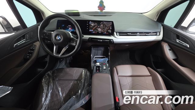 BMW 2-Series 220i Advantage