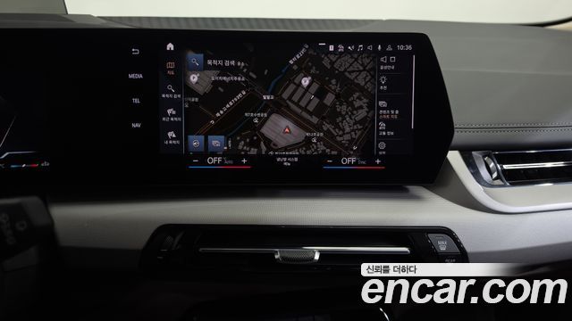 BMW 2-Series 220i Advantage