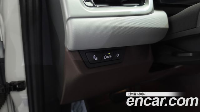 BMW 2-Series 220i Advantage