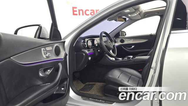 Mercedes-Benz E-Class E200 Avantgarde