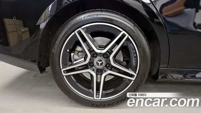 Mercedes-Benz CLA-Class CLA250 4MATIC
