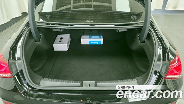 Mercedes-Benz CLA-Class CLA250 4MATIC