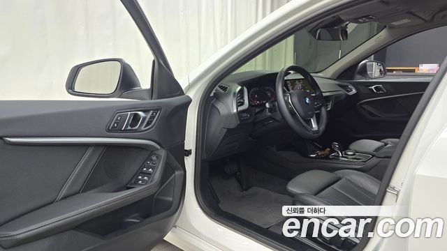 BMW 1-Series 120i Advantage