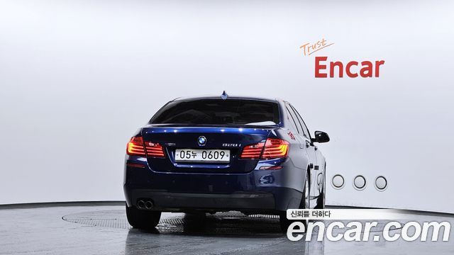 BMW 5-Series 528i xDrive M Aero Dynamic
