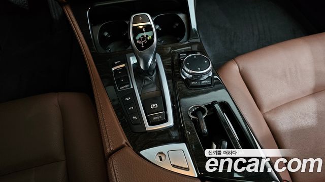 BMW 5-Series 528i xDrive M Aero Dynamic