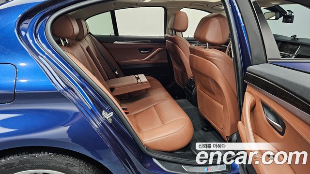 BMW 5-Series 528i xDrive M Aero Dynamic