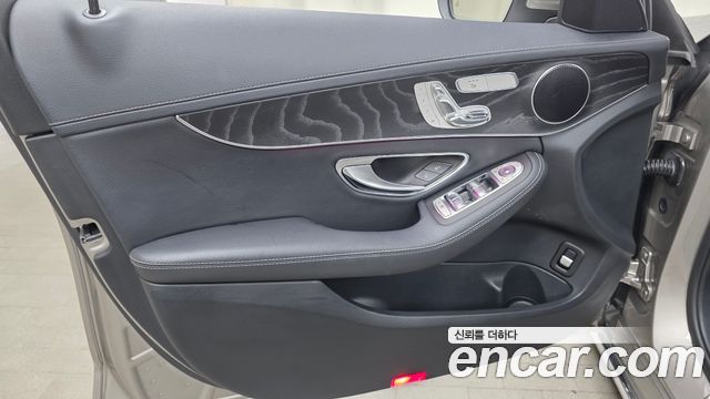 Mercedes-Benz C-Class C220 d 4MATIC Exclusive