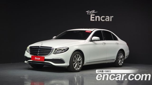 Mercedes-Benz E-Class E300 4MATIC Exclusive