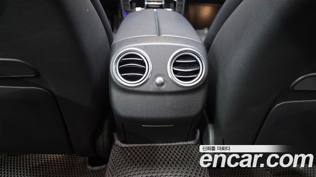 Mercedes-Benz E-Class E300 4MATIC Exclusive