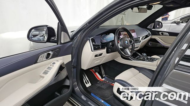 BMW X7 xDrive 40i M Sport Online Exclusive Edition 6 Seater