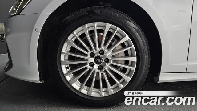 Audi A6 45 TFSI Premium