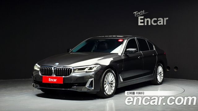 BMW 5-Series 530e Luxury