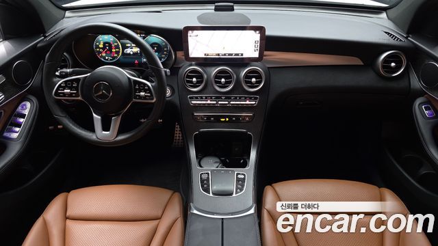 Mercedes-Benz GLC-Class GLC300e 4MATIC Coupe