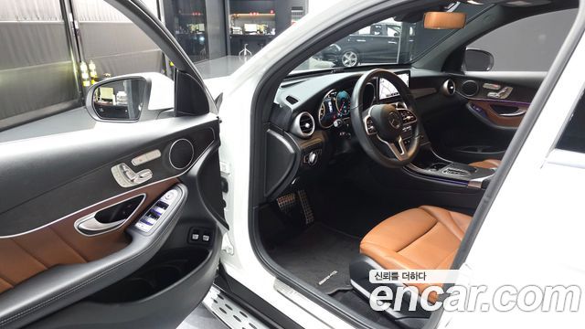 Mercedes-Benz GLC-Class GLC300e 4MATIC Coupe