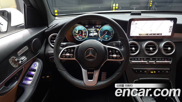 Mercedes-Benz GLC-Class GLC300e 4MATIC Coupe