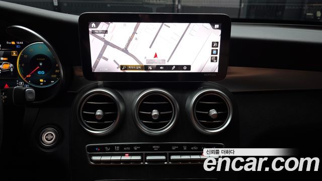 Mercedes-Benz GLC-Class GLC300e 4MATIC Coupe