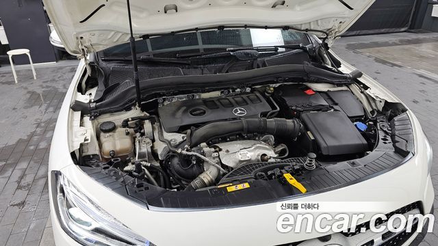 Mercedes-Benz GLA-Class GLA250 4MATIC
