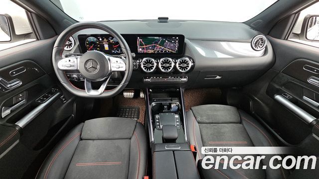 Mercedes-Benz GLA-Class GLA250 4MATIC