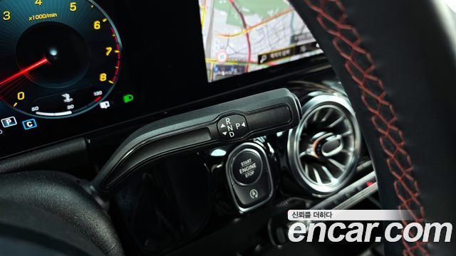 Mercedes-Benz GLA-Class GLA250 4MATIC