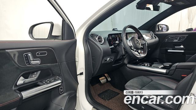 Mercedes-Benz GLA-Class GLA250 4MATIC