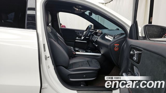 Mercedes-Benz GLA-Class GLA250 4MATIC